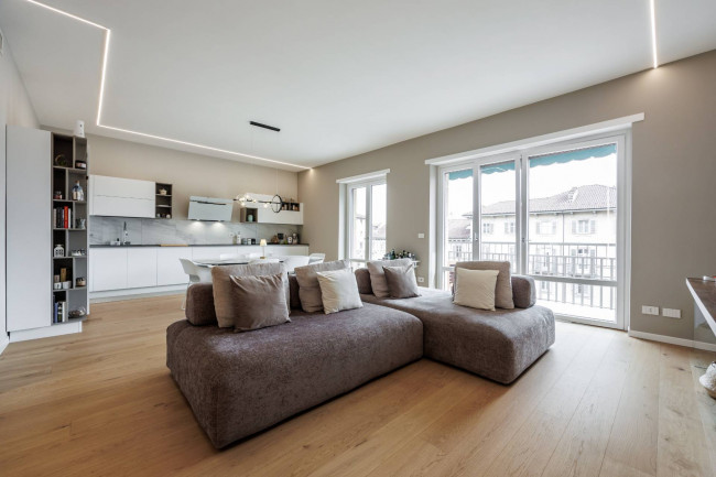 Apartment for Sale to Torino