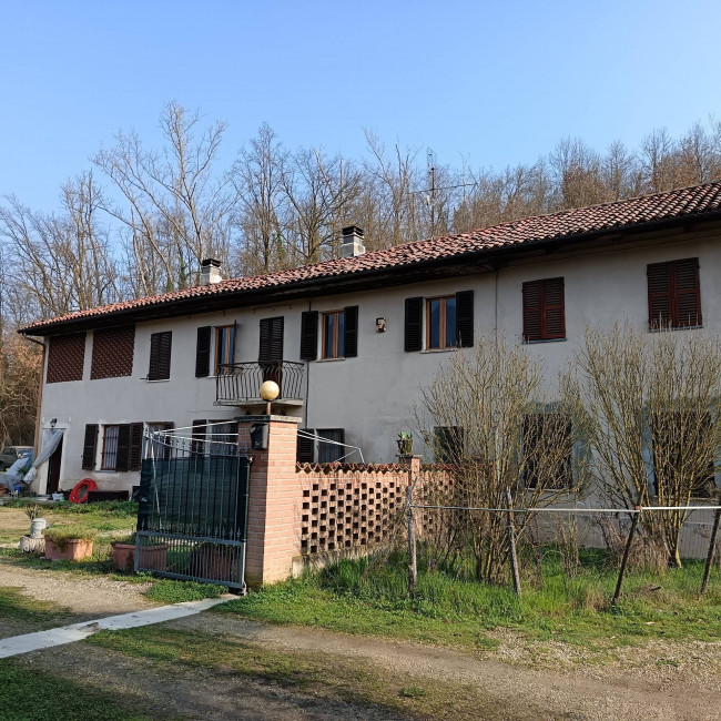 Cascina in Vendita a Asti