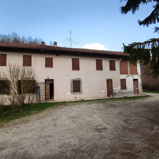 Cascina in Vendita a Asti