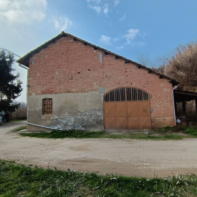 Cascina in Vendita a Asti
