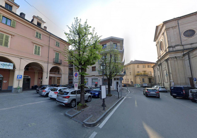 Negozio in Vendita a Giaveno