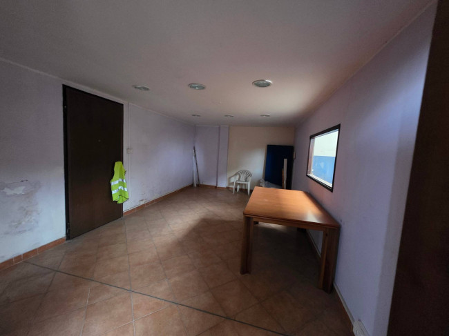 Capannone in Vendita a San Francesco al Campo