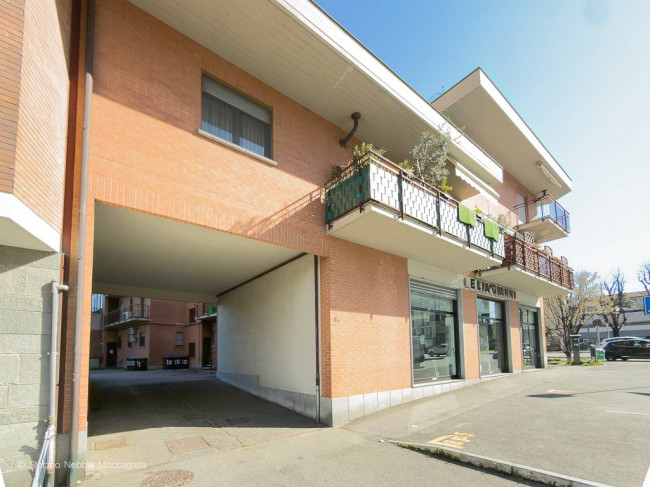 Box o garage in affitto a Rivoli