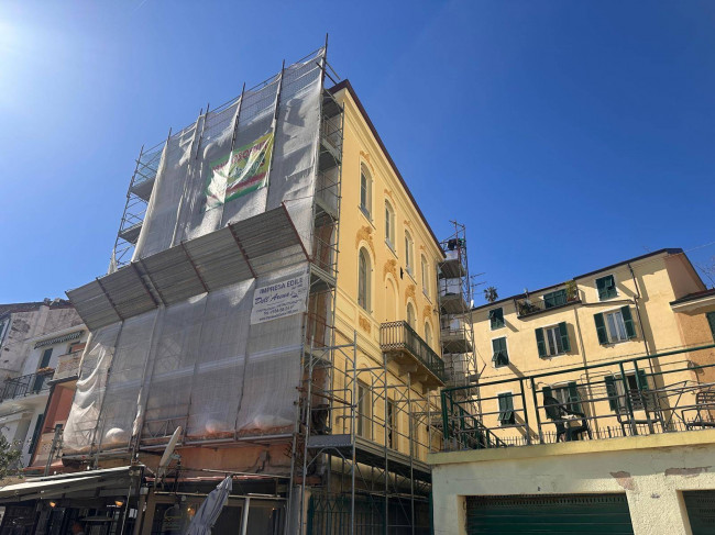 Negozio in Vendita a Taggia