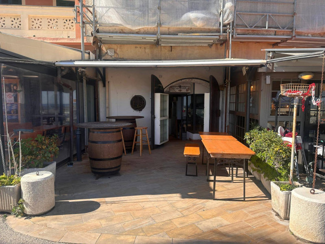 Negozio in Vendita a Taggia