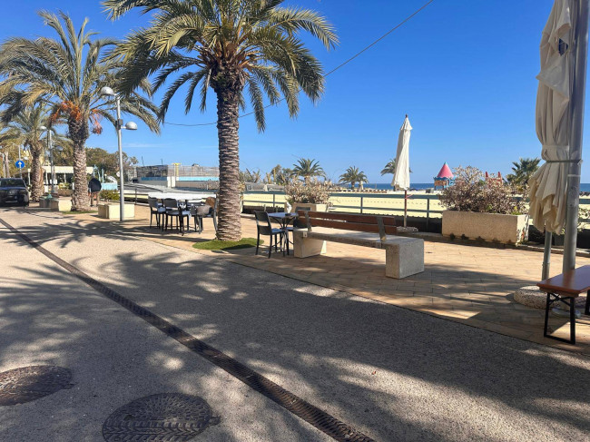 Negozio in Vendita a Taggia