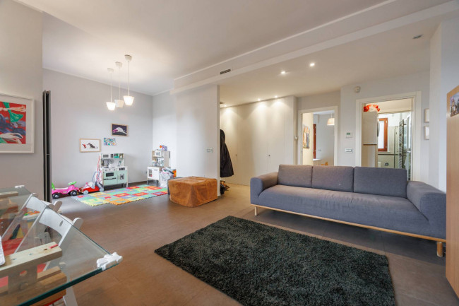 Apartment for Sale to Torino