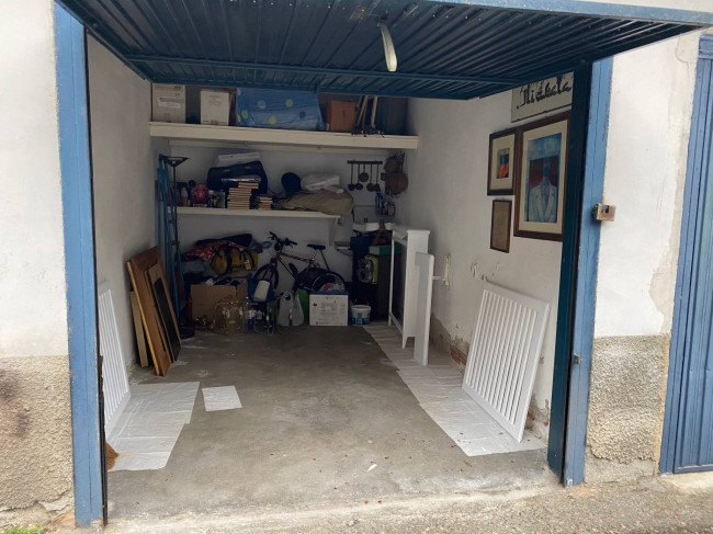 Box o garage in Vendita a Collegno