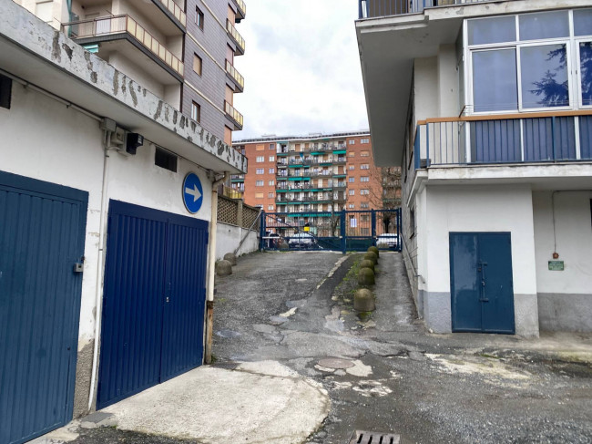 Box o garage in Vendita a Collegno