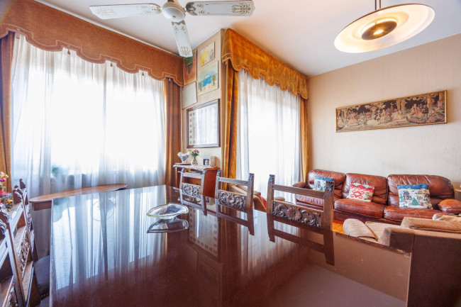 Apartment for Sale to Torino