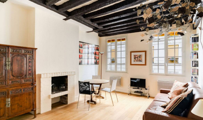 Apartment for Sale to Paris