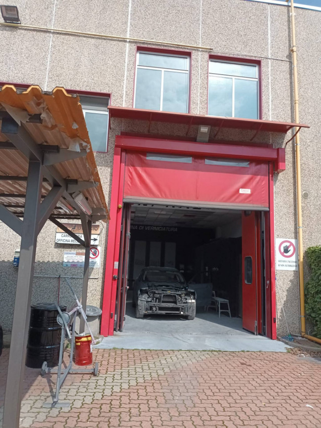 Capannone in Vendita a Nichelino