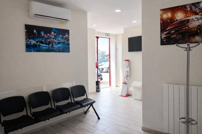 Capannone in Vendita a Nichelino