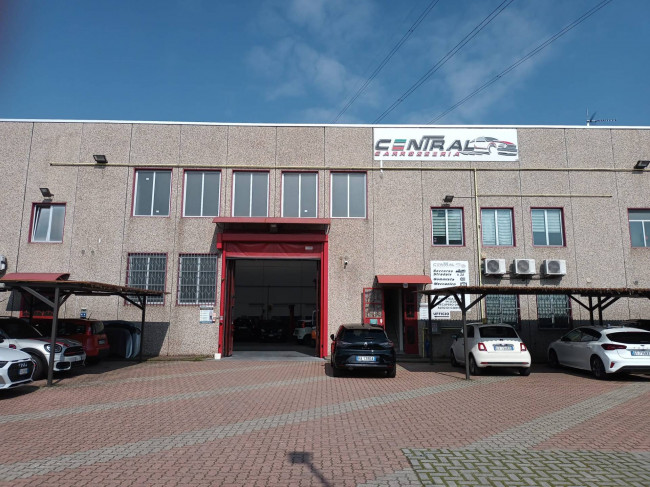 Capannone in Vendita a Nichelino