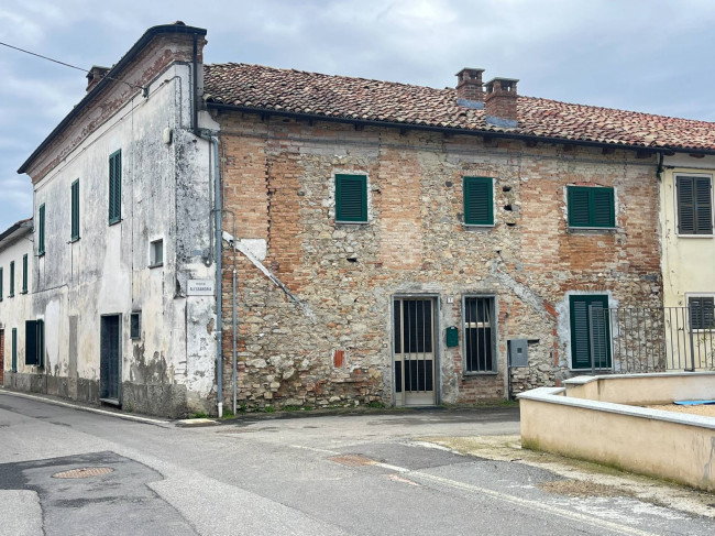 Cascina in Vendita a Villadeati