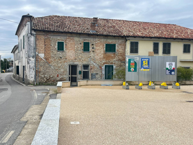 Cascina in Vendita a Villadeati