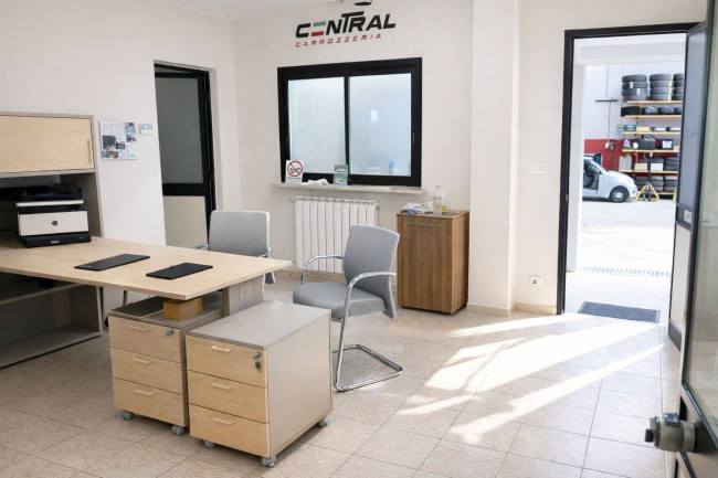 Capannone in Vendita a Nichelino