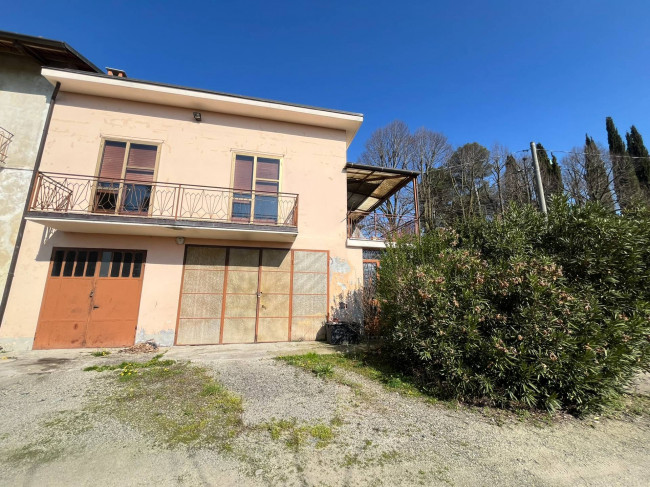 Cascina in Vendita a Montiglio Monferrato