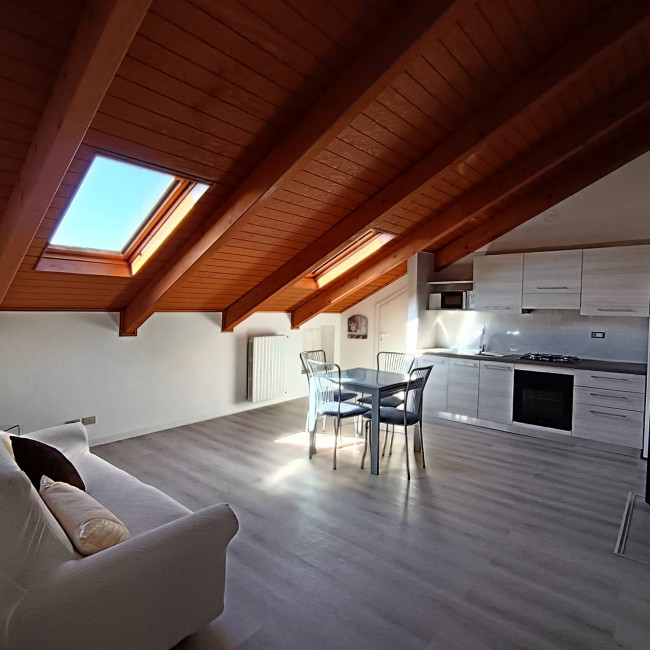 Mansarda in Affitto a Asti