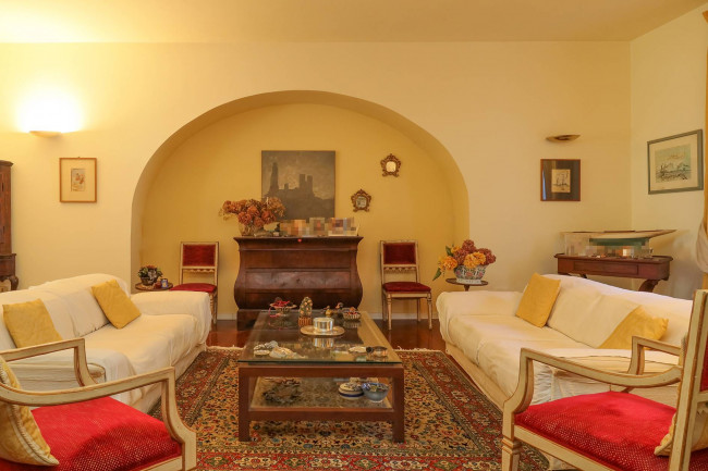 Villa Bifamiliare in Vendita a Torino