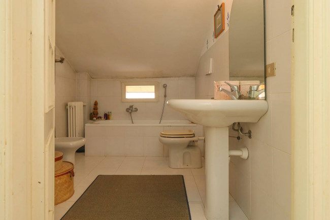 Villa Bifamiliare in Vendita a Torino