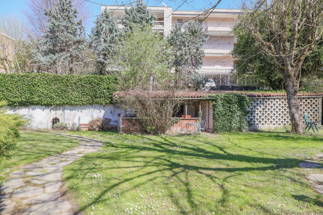 Villa Bifamiliare in Vendita a Torino