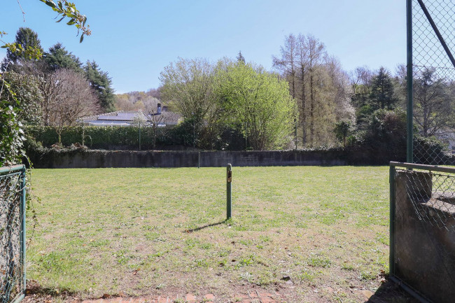 Villa Bifamiliare in Vendita a Torino