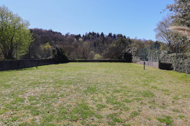 Villa Bifamiliare in Vendita a Torino