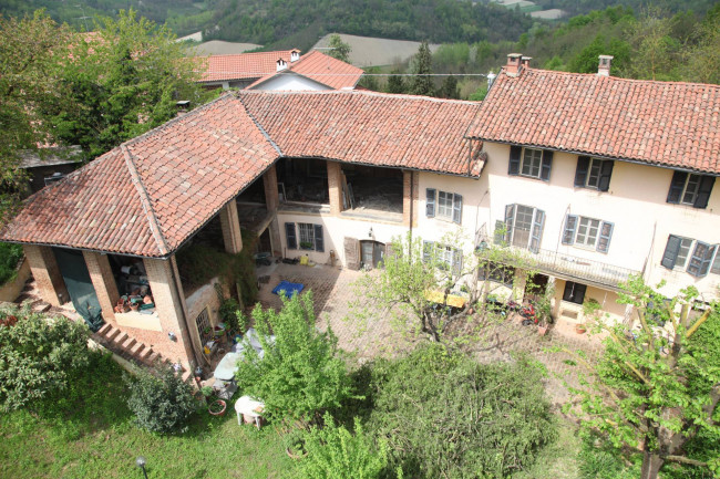 Dimora Storica in Vendita a Cinaglio