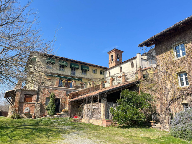 Tenuta in Vendita a Cocconato