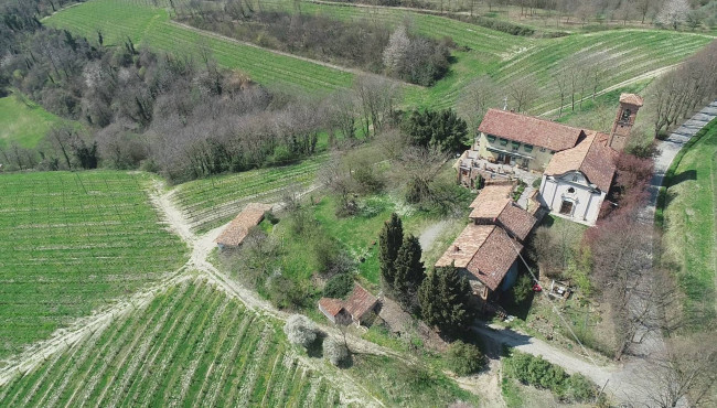 Tenuta in Vendita a Cocconato