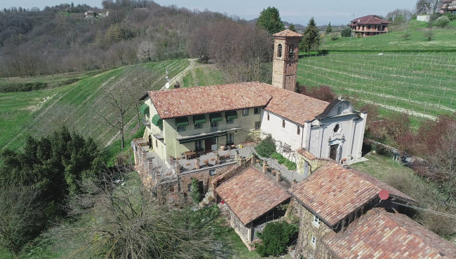 Tenuta in Vendita a Cocconato