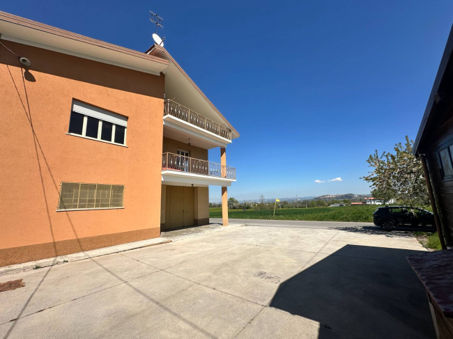 Casa indipendente in Vendita a Villanova Mondovì