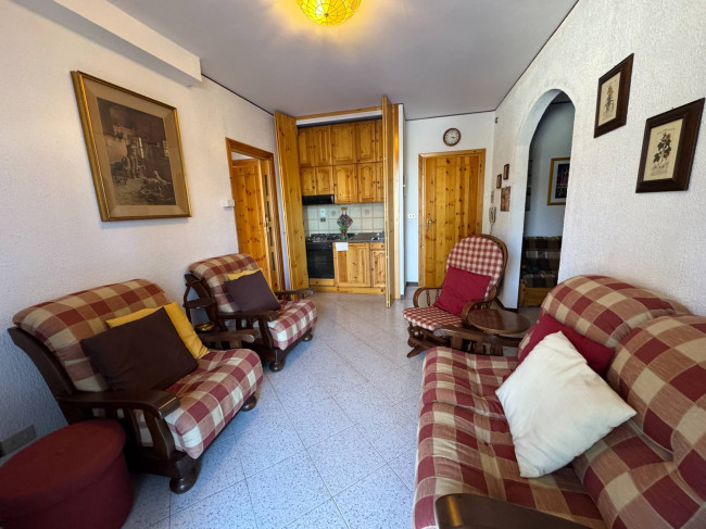 Appartamento in Vendita a Roburent