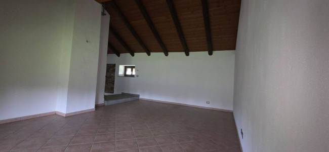 Casa indipendente in Affitto a Barbania