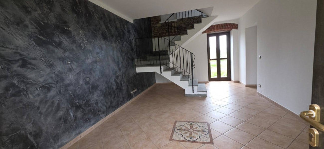 Casa indipendente in Affitto a Barbania