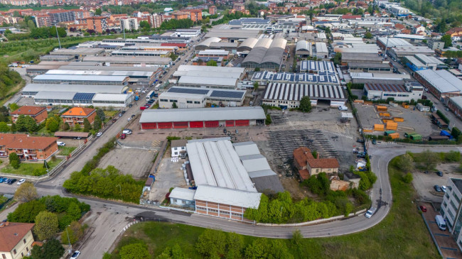 Capannone in Affitto a Moncalieri