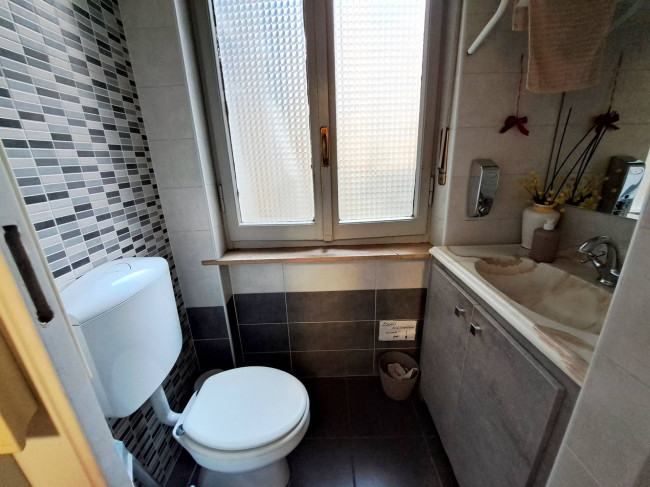 Attività Commerciale - Centro Estetico - Solarium - Benessere in Vendita a Torino