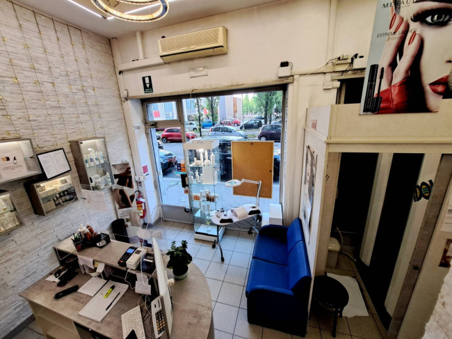 Attività Commerciale - Centro Estetico - Solarium - Benessere in Vendita a Torino
