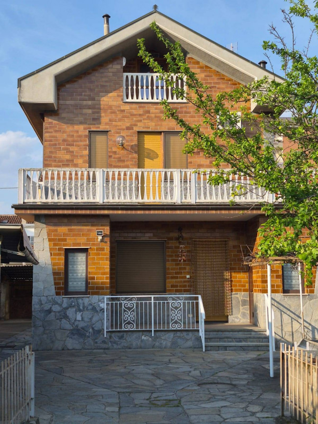 Casa indipendente in Vendita a Beinasco