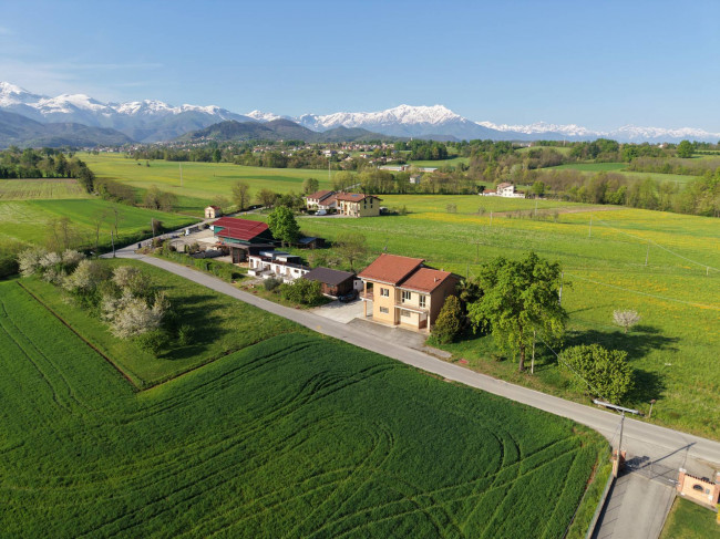 Casa indipendente in Vendita a Villanova Mondovì