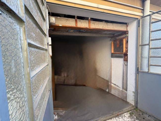Box o garage in Vendita a Grugliasco