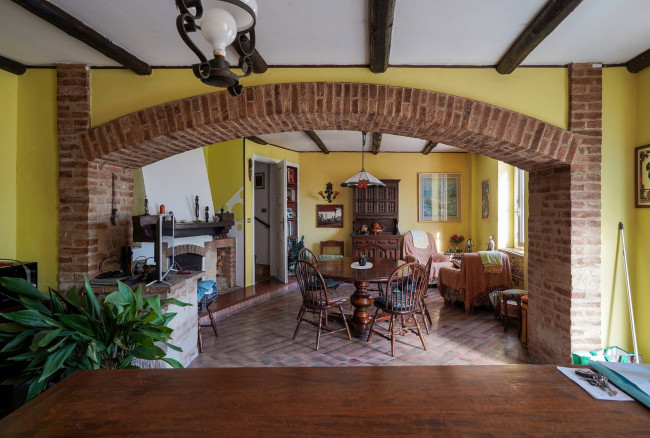 Cascina in Vendita a Odalengo Piccolo