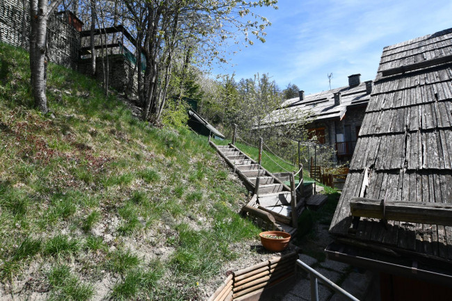 Porzione di casa in Vendita a Bardonecchia