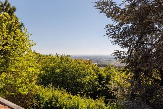 Porzione di casa in Vendita a Moncalieri