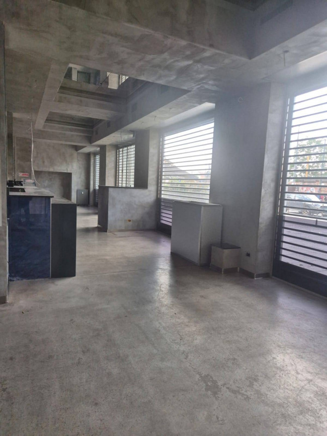Attività Commerciale in Affitto a Milano