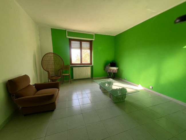 Cascina in Vendita a Castagnole delle Lanze