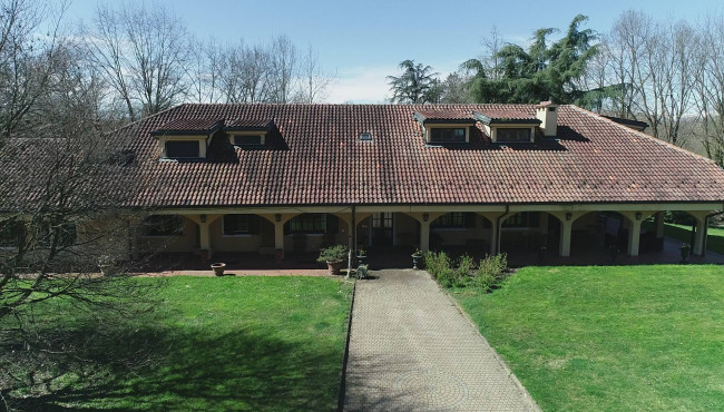 Tenuta in Vendita a Cellarengo