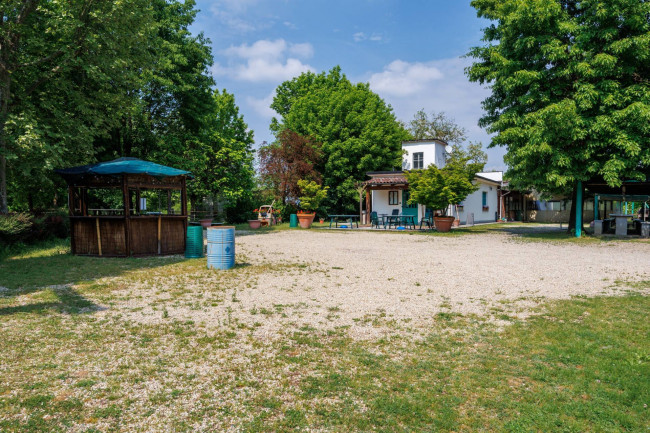 Struttura Ricettiva in Vendita a Carignano