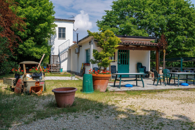 Rustico in Vendita a Carignano